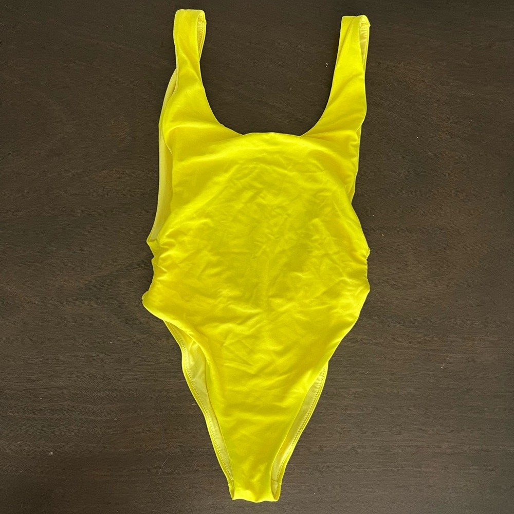 Aerie one piece (SIZE S)
